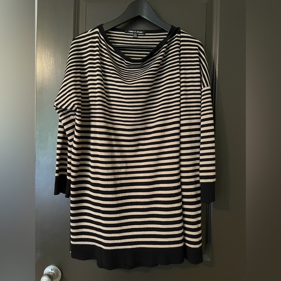 Black and Tan striped tunic cardigan - Picture 2 of 4